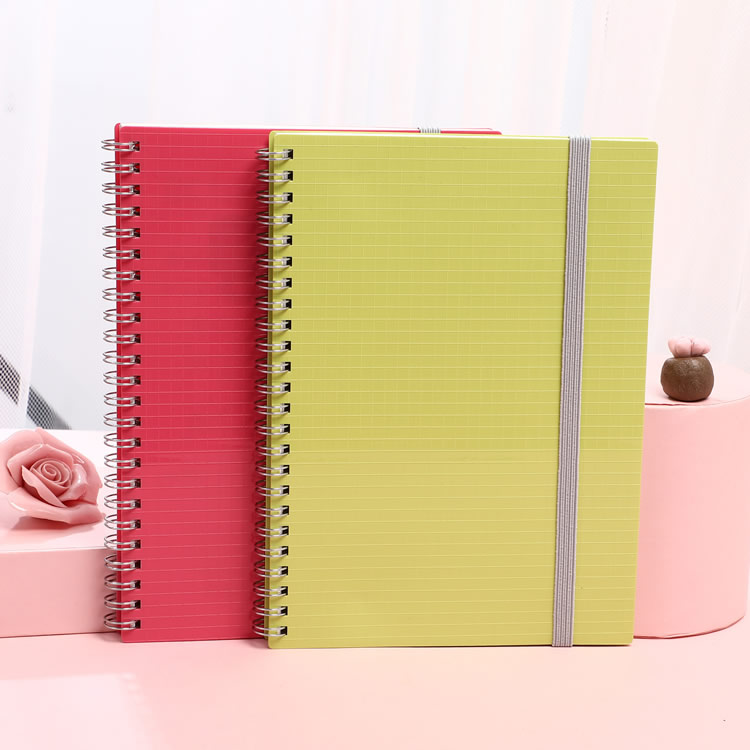 Cuaderno A5 con elegante cubierta de cuero Pu