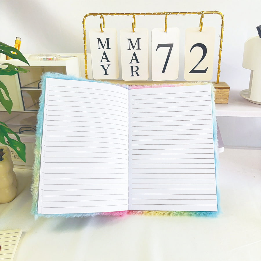 Cuaderno de felpa A5 con diseño de gato lindo